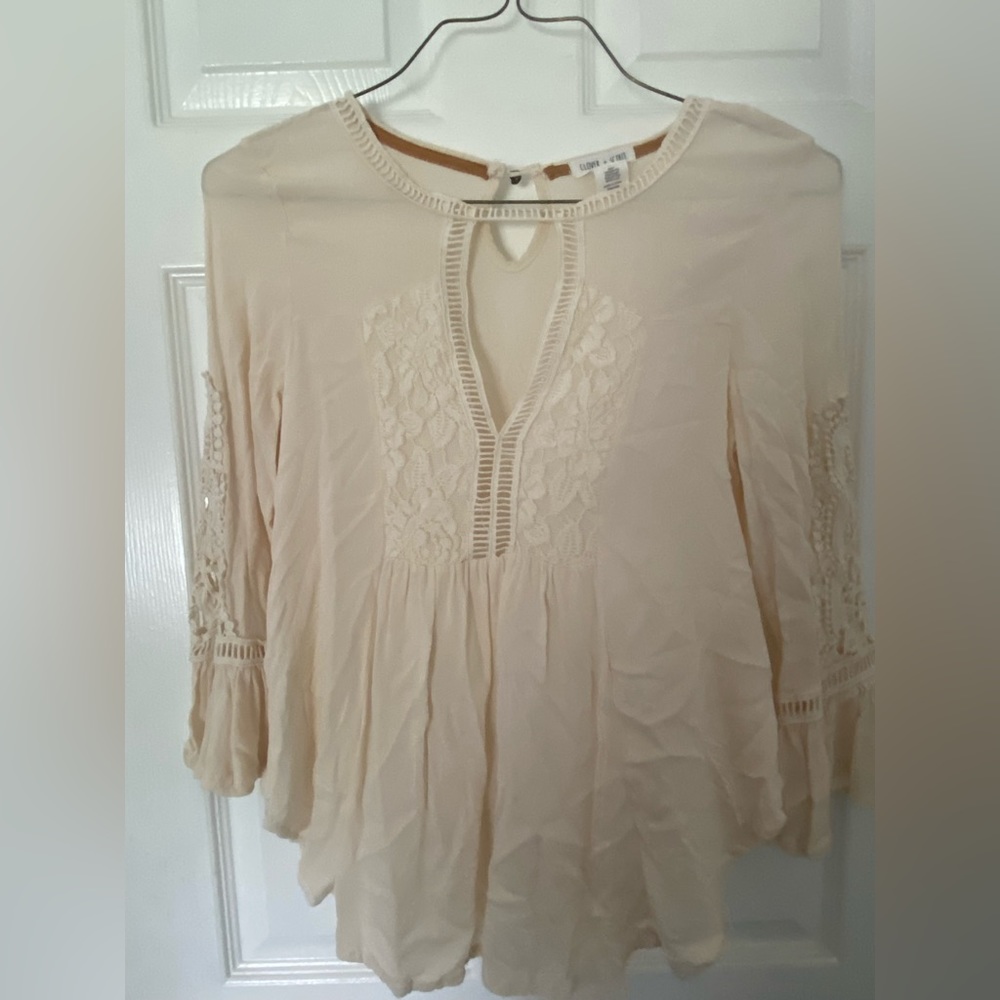 Women’s shirt